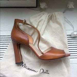 Massimo Dutti sandals